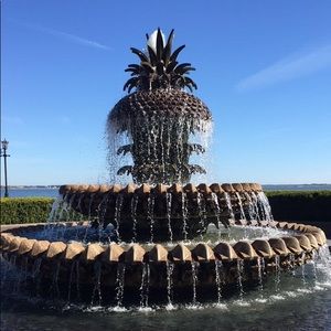 Meet your Posher, Avery